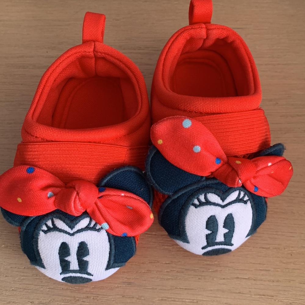 Disney Baby Minnie Mouse Baby Shoes size 0-6 months - Picture 2 of 5